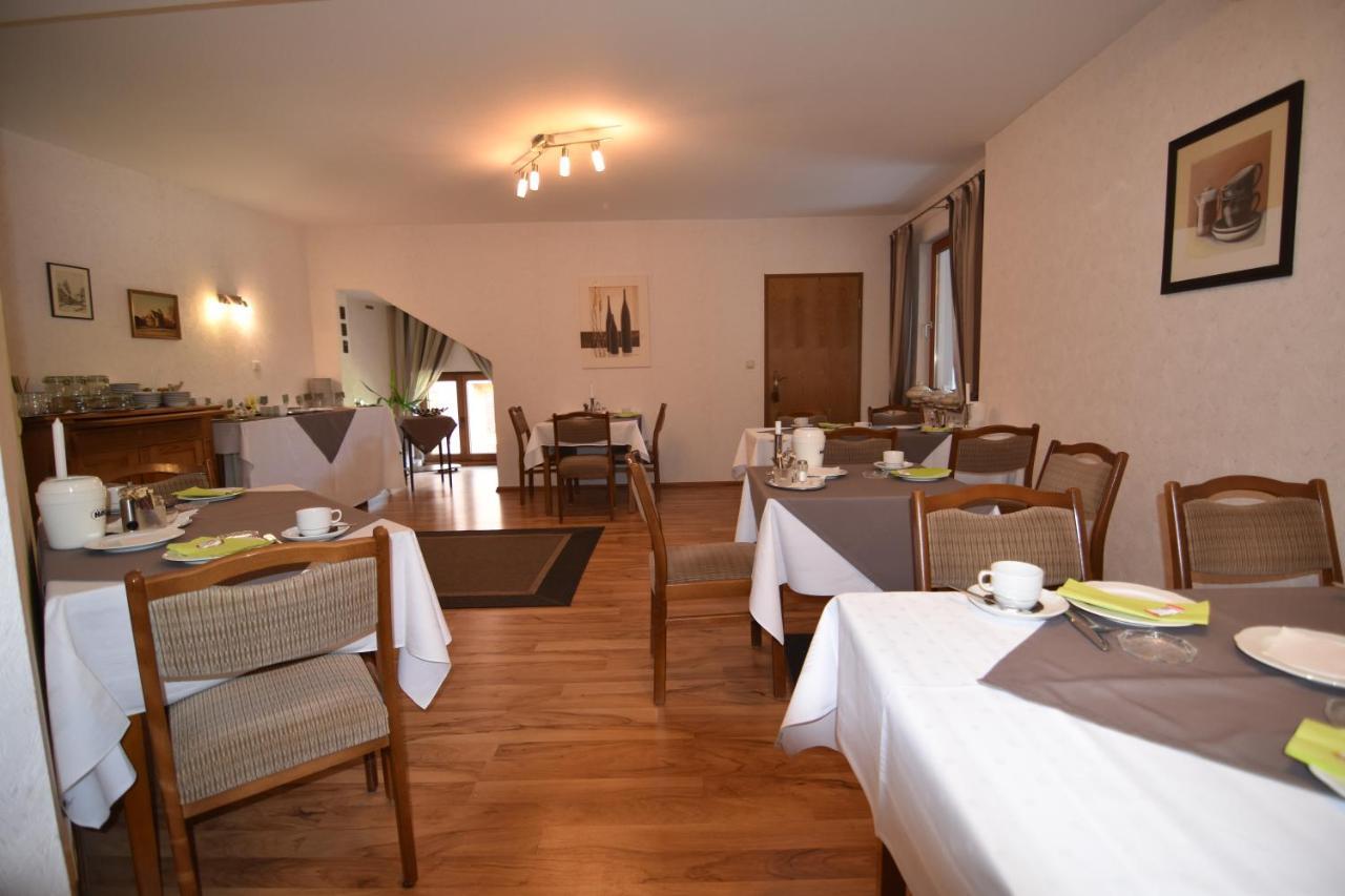 Gasthaus Deutsches Haus Garni Wunstorf Ngoại thất bức ảnh